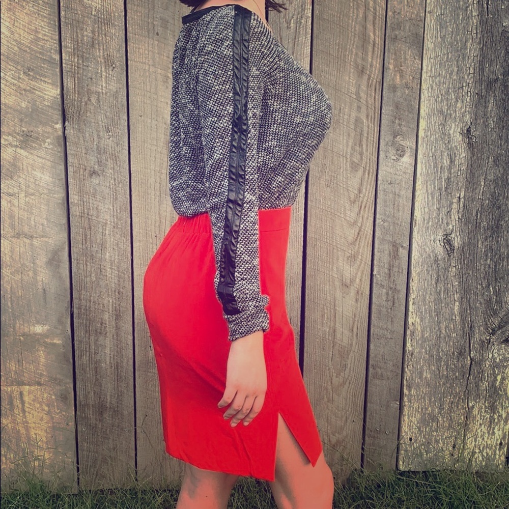 Dahlia red pencil skirt
